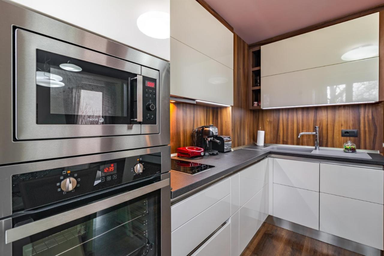 Cosy Luxury Flat In The Centrum- 90Sqm - 3 Rooms. Varna Exterior photo