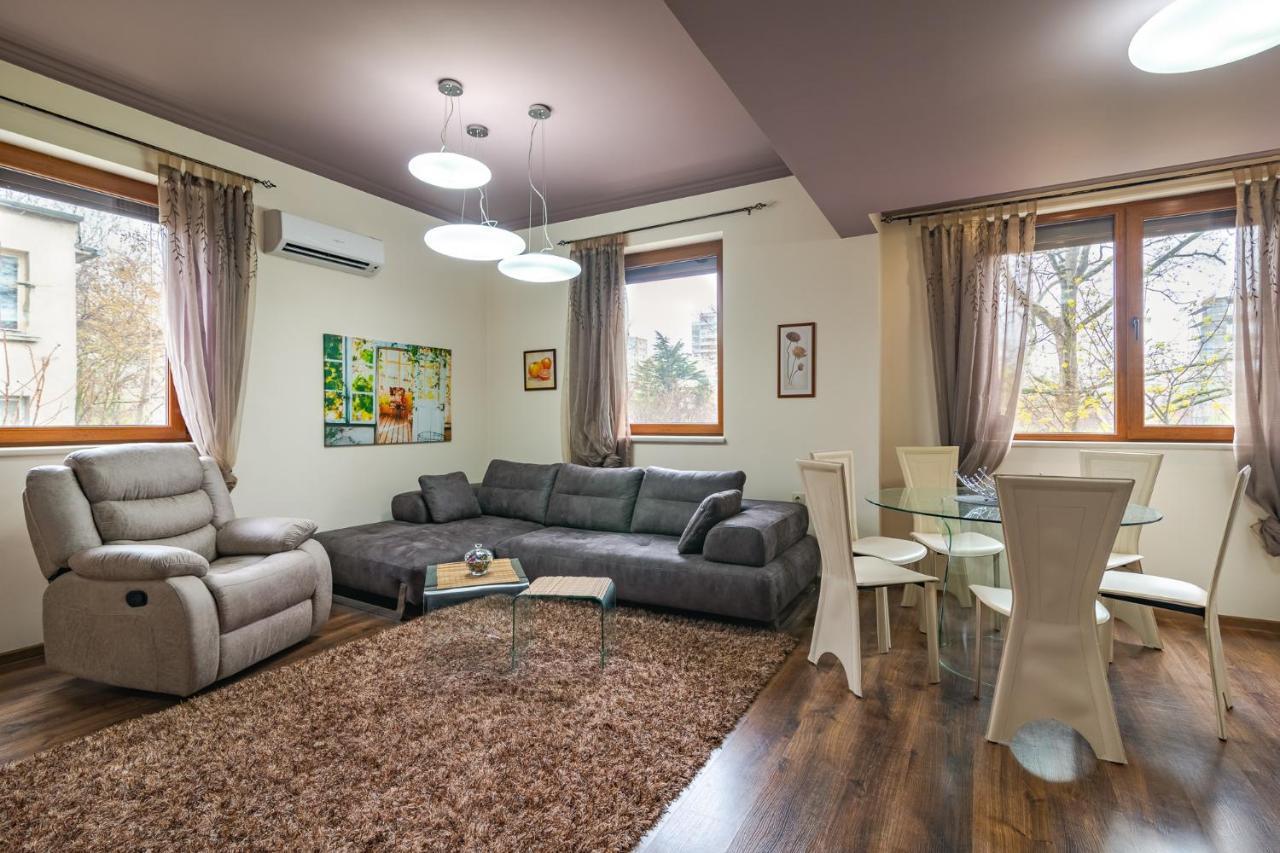 Cosy Luxury Flat In The Centrum- 90Sqm - 3 Rooms. Varna Exterior photo